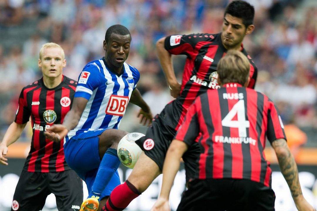 甘冈主场被洛里昂绝杀,陷入保级危机 甘冈主场被洛里昂绝杀,陷入保级危机