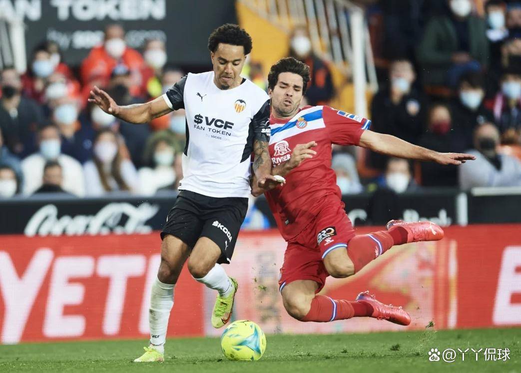 包含瓦伦西亚连败收官，赛季不尽人意的词条