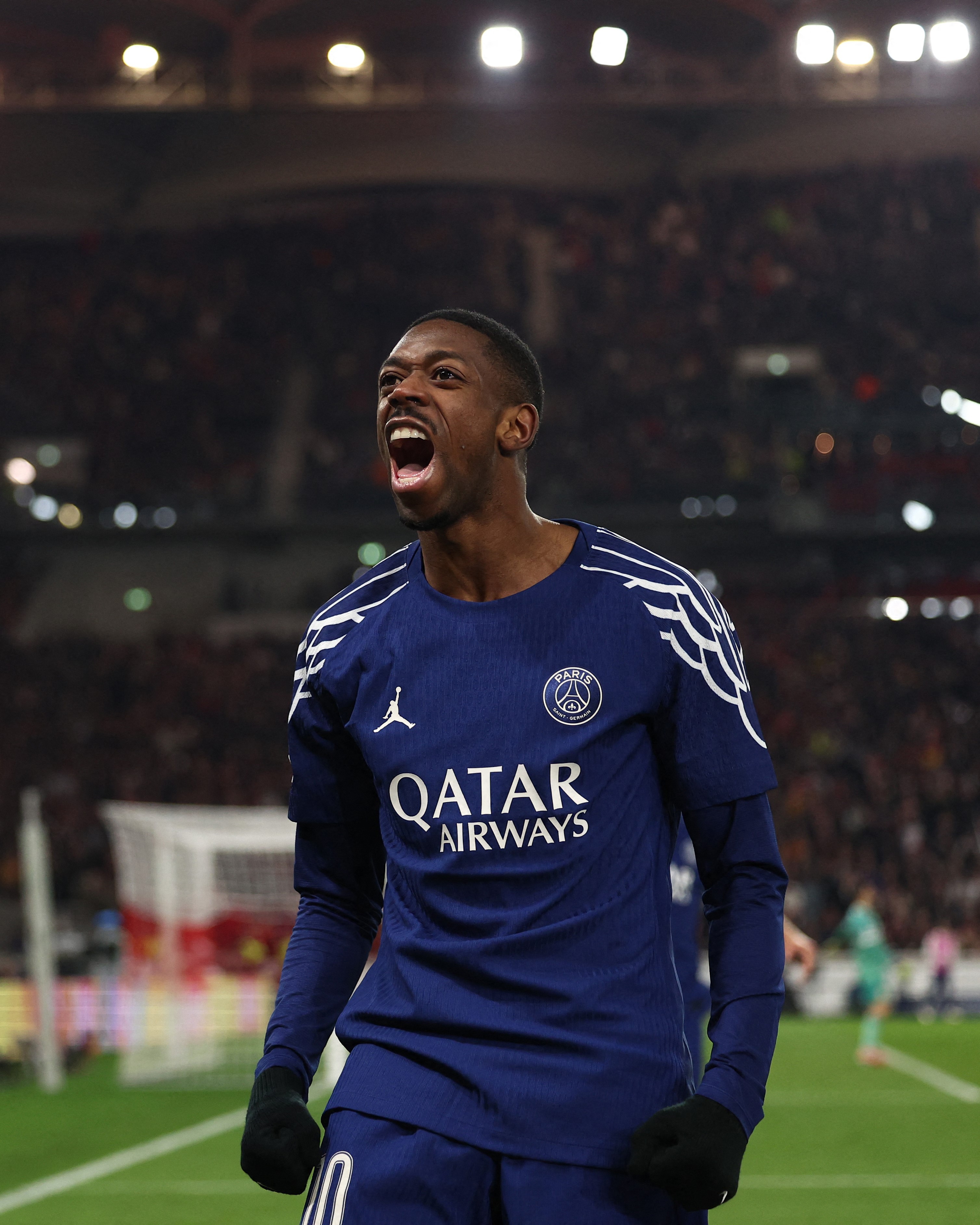 巴黎圣日耳曼4-0胜里尔结束联赛季军悬念的简单介绍