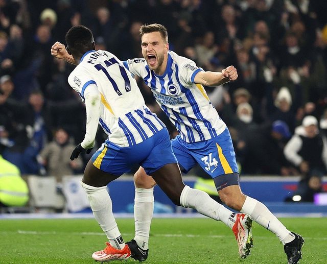 切尔西豪取双杀，蓝军强势崛起