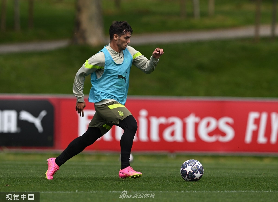 AC米兰备战决赛，积极备战