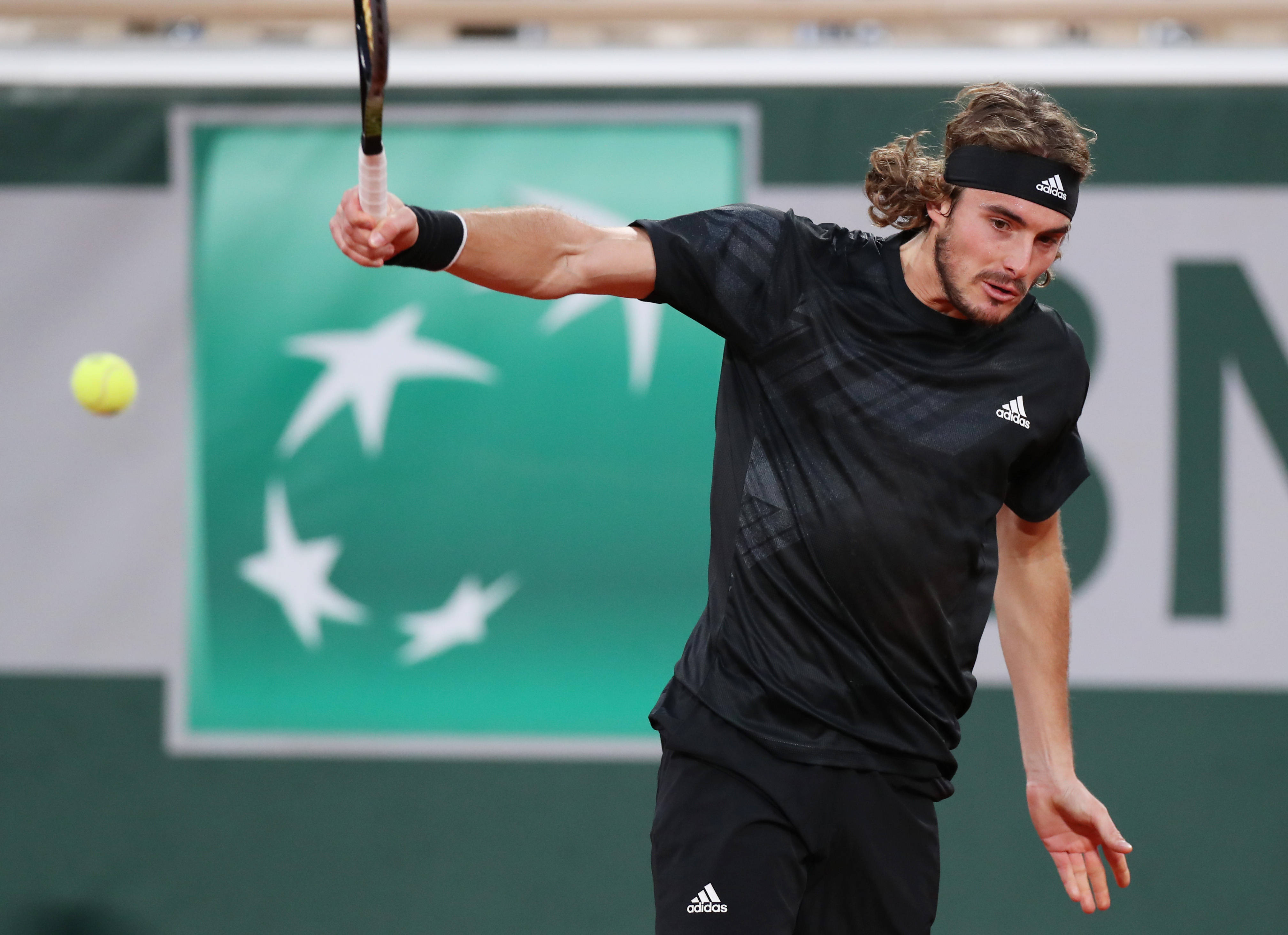 美国网球队横扫日本网球队，西西帕斯惊艳世界的简单介绍