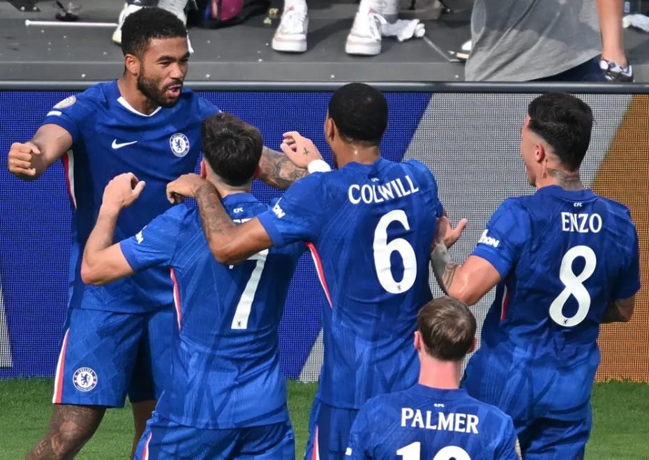 法国逆转切尔西，戈麦斯统治全场