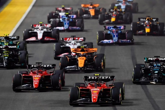 索伯车队碾压红牛二队，诺里斯扛起全队