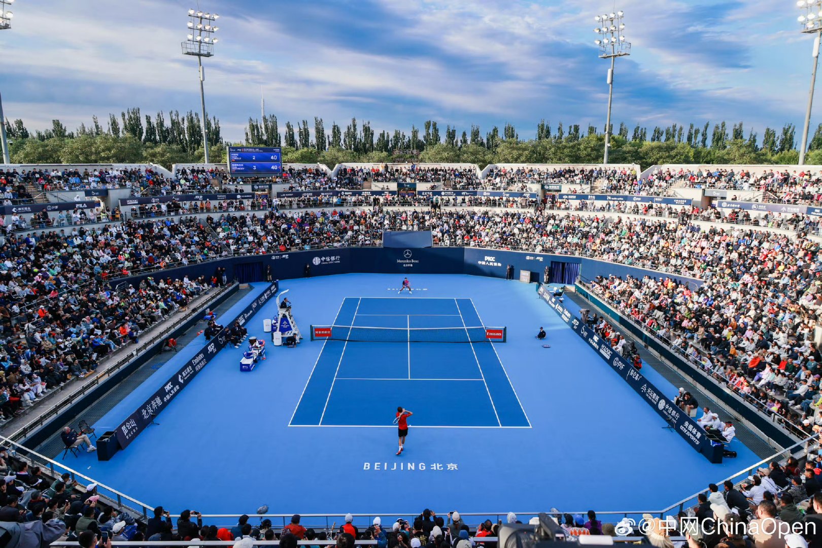 温网力克蒙特卡洛大师赛，梅德韦杰夫惊艳四座