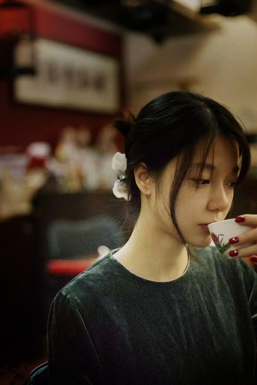 绿茵与球场，双线战场的体育狂想